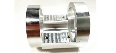 Een partij levering van uiterst nauwkeurige CNC-mechanische componenten